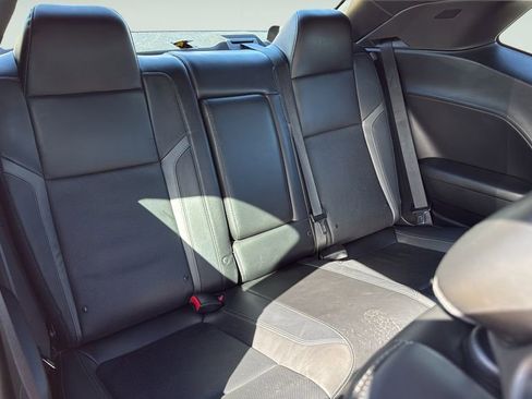 Used 2017 Dodge Challenger GT w/ Driver Convenience Group image 12