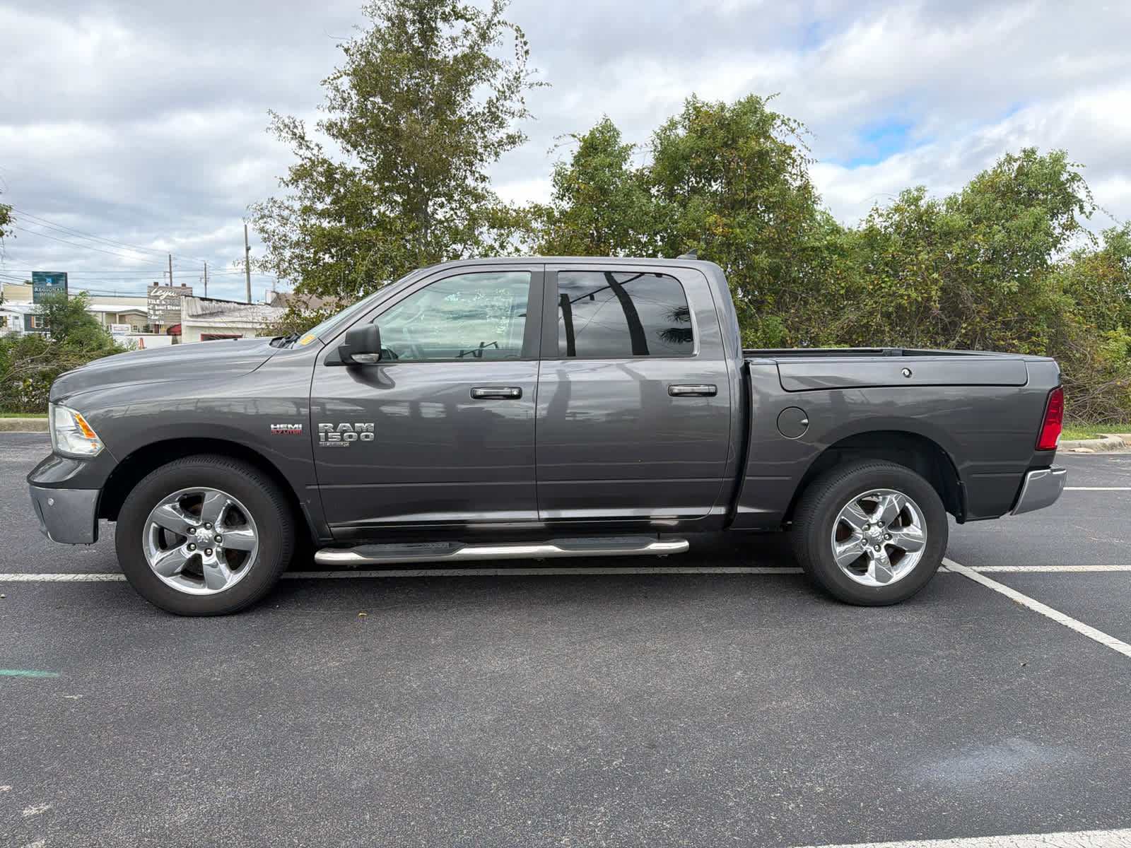 Used 2019 RAM 1500 Big Horn w/ Rambox Value Package AWD/4WD image 3