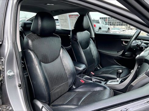 Used 2012 Hyundai Elantra Limited w/ Technology Pkg 5 image 7