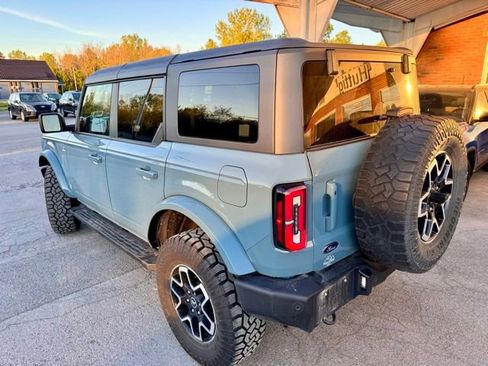 Used 2023 Ford Bronco Outer Banks AWD/4WD image 3