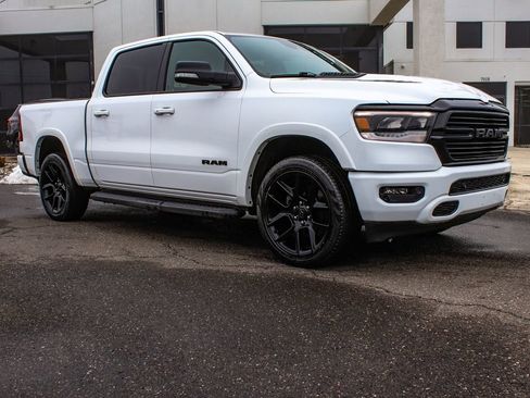 Used 2022 RAM 1500 Laramie AWD/4WD image 3