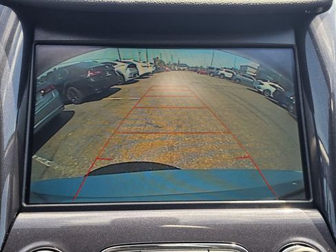 Used 2016 Chevrolet Impala LT w/ Convenience Package FWD image 23