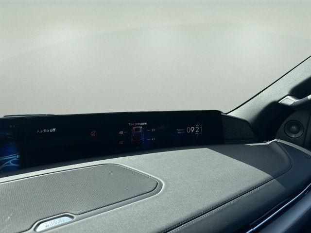 New 2026 Lincoln Navigator Reserve w/ Jet Appearance Package AWD/4WD image 16