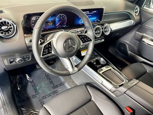 New 2026 Mercedes-Benz GLB 250 image 11