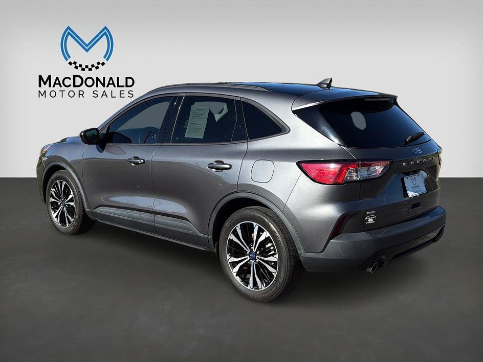 Used 2021 Ford Escape SE w/ SE Sport Appearance Package FWD image 5