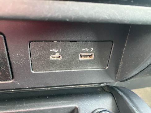 Used 2021 Nissan Titan PRO-4X w/ Pro-4x Convenience Package AWD/4WD image 36
