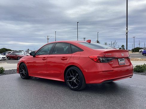 Used 2023 Honda Civic Sport image 7