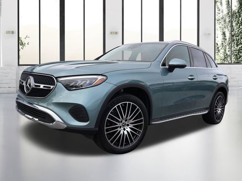 Used 2026 Mercedes-Benz GLC 300 4MATIC image 1