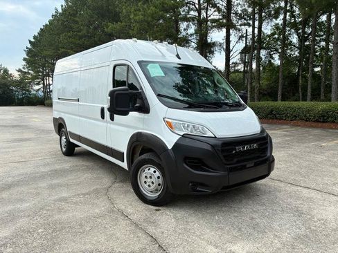 Used 2023 RAM ProMaster 2500 FWD image 1