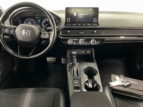 Used 2022 Honda Civic Sport image 2