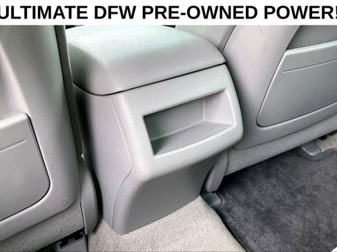 Used 2010 Toyota Camry LE FWD image 26