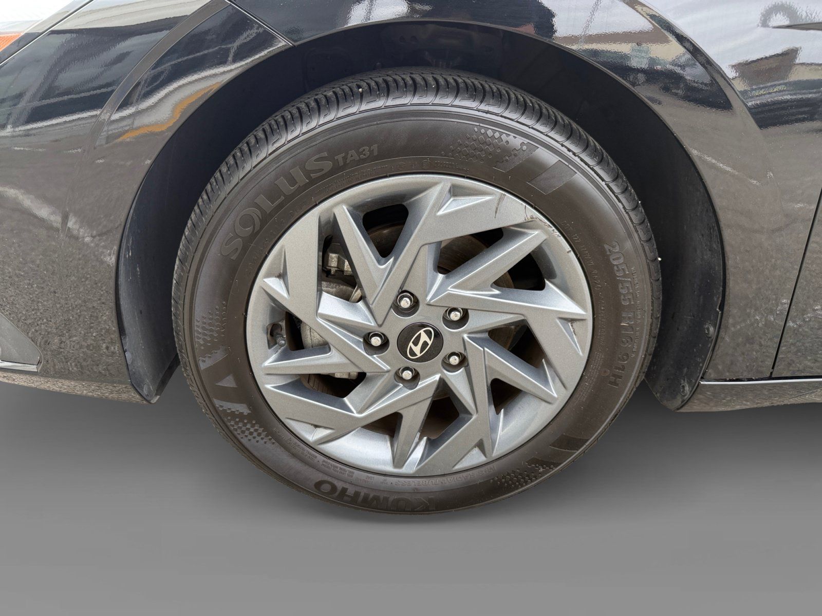 Certified 2024 Hyundai Elantra SEL FWD image 9