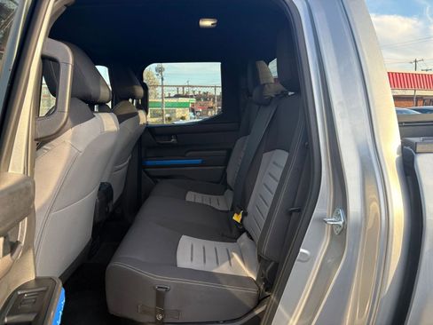 Used 2025 Toyota Tacoma TRD Off-Road image 24