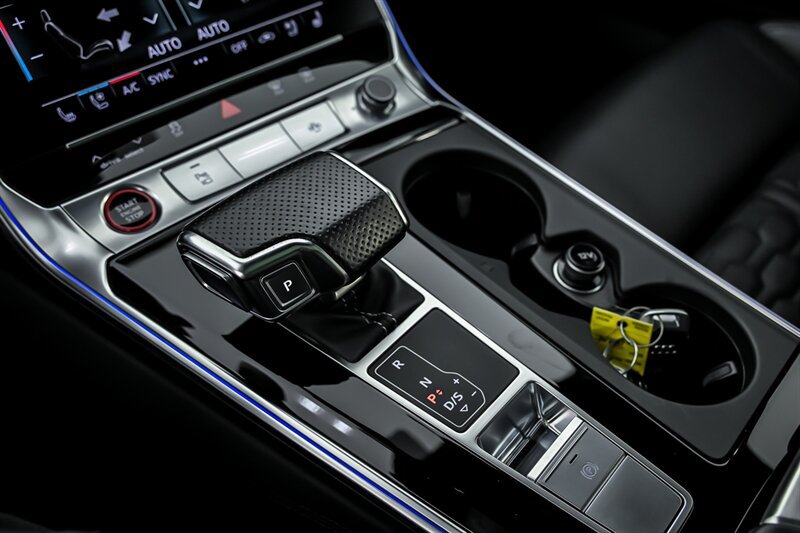 Used 2021 Audi RS 6 AWD/4WD image 33