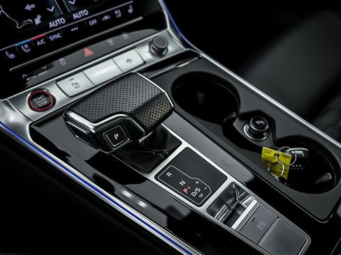Used 2021 Audi RS 6 AWD/4WD image 33