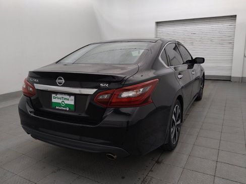 Used 2018 Nissan Altima 2.5 SR FWD image 9