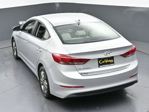 Used 2018 Hyundai Elantra SEL image 35