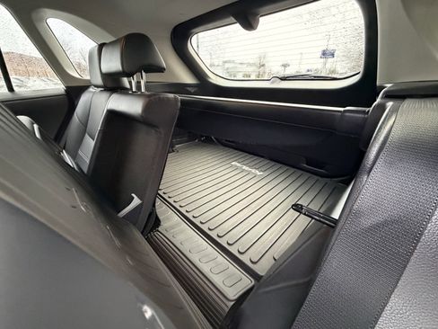 Used 2020 Toyota RAV4 Limited image 32