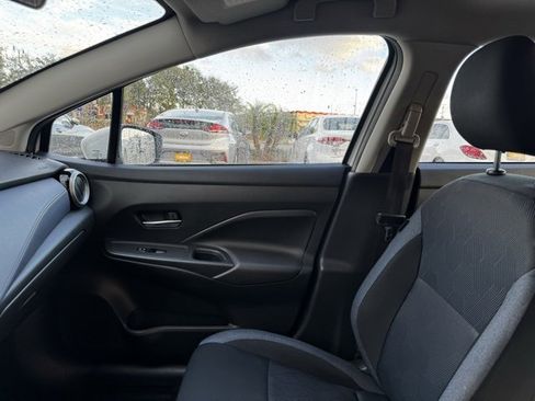 Used 2023 Nissan Versa SV image 24