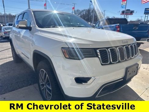 Used 2020 Jeep Grand Cherokee Limited w/ Premium Lighting Group image 3