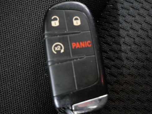 Used 2023 Jeep Renegade Altitude AWD/4WD image 28