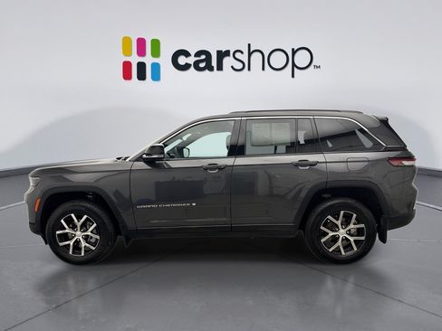 Used 2025 Jeep Grand Cherokee Limited AWD/4WD image 2