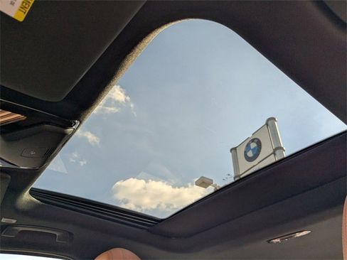 New 2026 BMW 330i Sedan w/ M Sport Package image 22