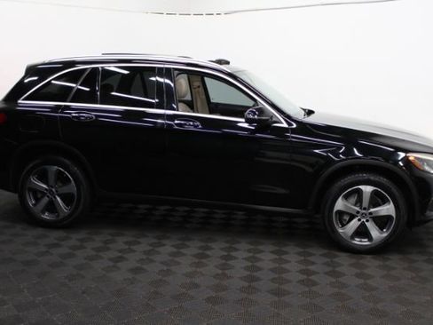 Used 2018 Mercedes-Benz GLC 300 w/ Multimedia Package image 4