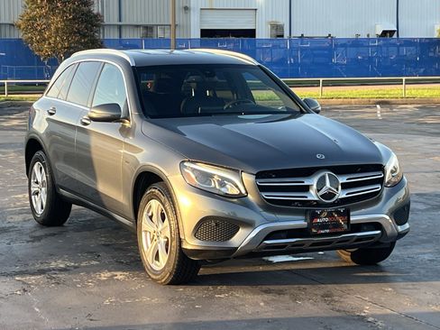 Used 2018 Mercedes-Benz GLC 350e 4MATIC image 5