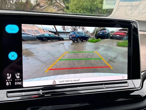 New 2026 Volkswagen Atlas SE image 25