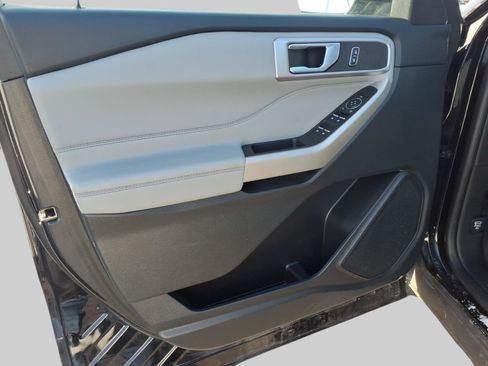 Used 2023 Ford Explorer XLT w/ Equipment Group 202A image 20