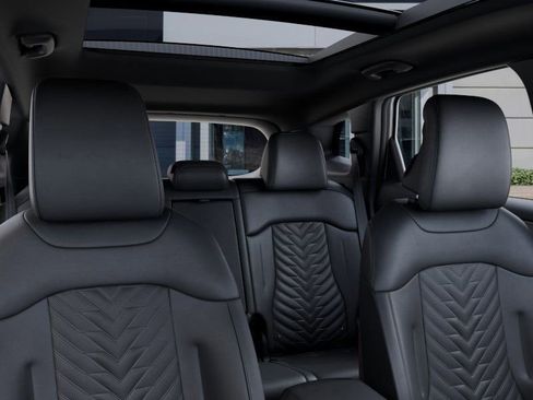 New 2026 Kia Sportage X-Line w/ X-Line Premium Package image 34