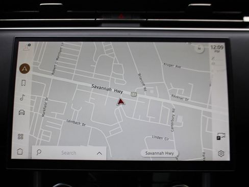 Certified 2023 Land Rover Range Rover SE image 21