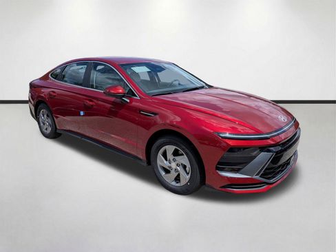 New 2026 Hyundai Sonata SE FWD image 2