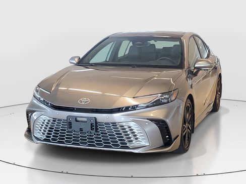 Used 2025 Toyota Camry XSE w/ Premium Plus Package FWD image 4