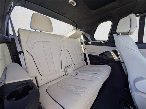 Certified 2024 BMW ALPINA XB7 image 18