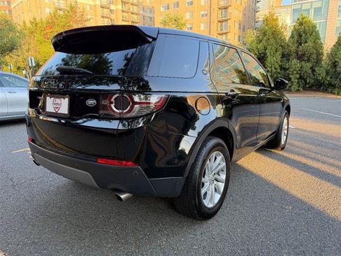 Used 2019 Land Rover Discovery Sport AWD/4WD image 9
