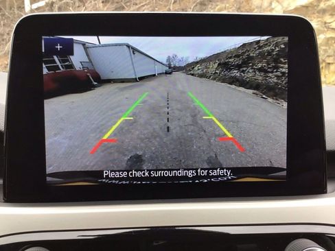 Used 2022 Ford Escape SE image 20