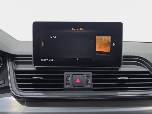 Used 2018 Audi SQ5 Prestige w/ Prestige Package image 22