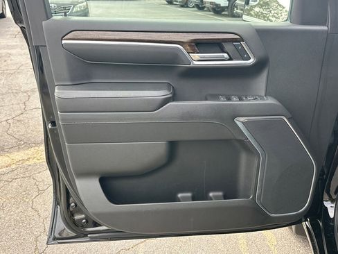 Used 2023 GMC Sierra 1500 Elevation image 11