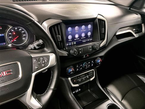 Used 2024 GMC Terrain SLT AWD/4WD image 24