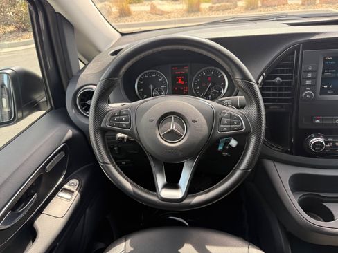 Used 2023 Mercedes-Benz Metris Passenger image 9