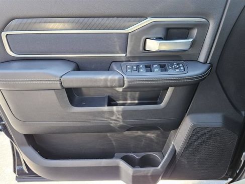 New 2026 RAM 2500 Big Horn AWD/4WD image 24