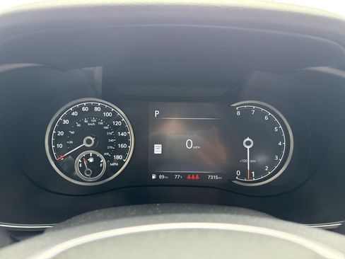 Used 2026 Genesis G70 2.5T Prestige RWD image 9