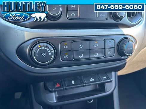 Used 2020 Chevrolet Colorado LT image 16