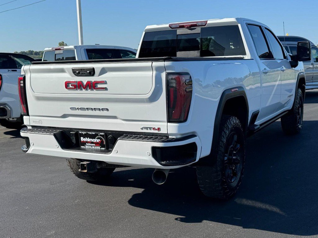 Used 2024 GMC Sierra 2500 AT4 w/ AT4 Premium Plus Package AWD/4WD image 4