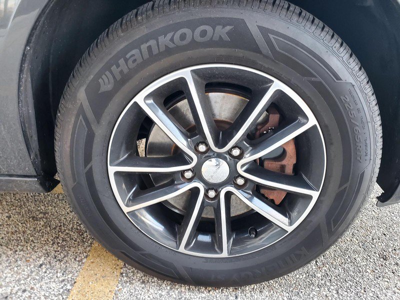 Used 2018 Dodge Grand Caravan SE w/ UConnect Hands-Free Group FWD image 18