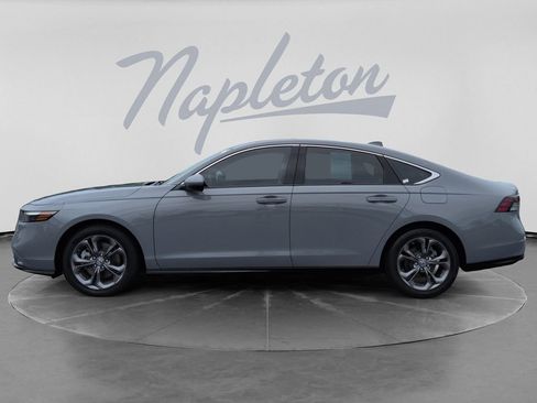 Used 2023 Honda Accord EX-L image 4