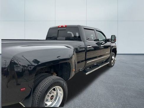 Used 2019 GMC Sierra 3500 Denali w/ Duramax Plus Package image 13