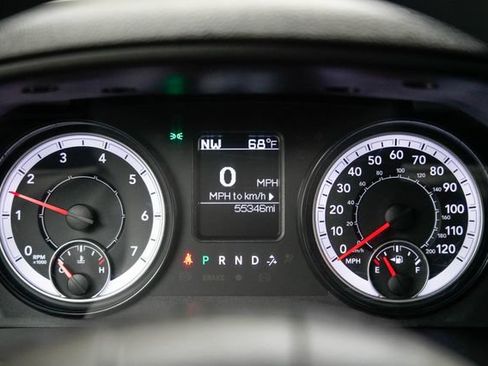 Used 2024 RAM 1500 Classic SLT AWD/4WD image 32